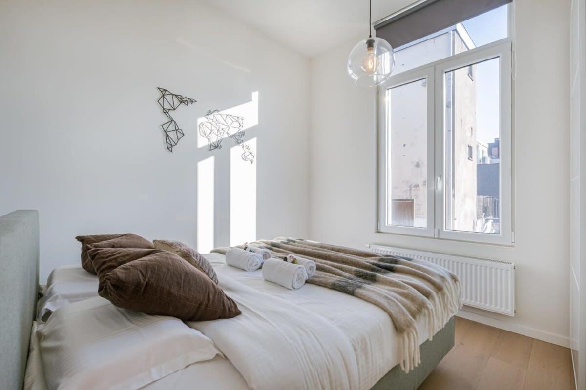 House With Large And Sunny Terrace Villa Anvers Exterior foto