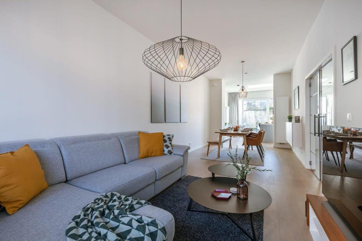 House With Large And Sunny Terrace Villa Anvers Exterior foto