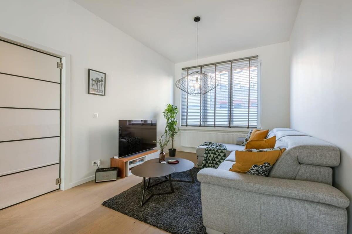 House With Large And Sunny Terrace Villa Anvers Exterior foto